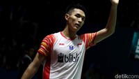 Pose Jonatan usai memastikan kemenangannya usai kalahkan wakil Denmark Rasmus Gemke.