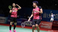 Greysia Polii/Apriyani Rahayu menyusul Gregoria Mariska Tunjung yang lebih dulu berhasil mengamankan posisi untuk melaju ke babak kedua Indonesia Open 2019.