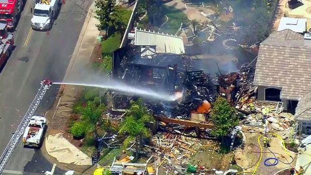 Kondisi rumah di California, AS, usai dilanda ledakan