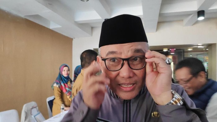 Ini Lagu yang Dipasang di Lampu Merah Depok, Dinyanyikan Wali Kota