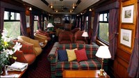 Belmond Royal Scotsman, tak hanya menawarkan fasilitas mewah layaknya First Class tetapi juga menawarkan pemandangan alam yang menawan. Beragam pemandangan indah seperti pegunungan, kastil, dan taman nasional dapat dilihat para pengunjung yang menggunakan kereta ini. Selain itu, menu makanan yang disediakan dihidangkan dengan ala Skotlandia yang penuh dengan kemewahan. Istimewa/David LeFranc/Gammo-Rapho/Getty Images.
