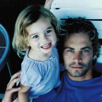 Ketika awal ia membuat Instagram, foto pertama Meadow bersama sang ayah. Dalam foto throwback tersebut, Meadow masih berusia sekitar empat atau lima tahun. Foto: dok. Instagram