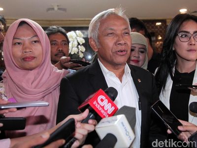 Bamus DPR Serahkan Pertimbangan Amnesti Baiq Nuril ke Komisi III