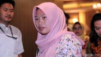 Bambang berharap Presiden Jokowi bisa segera menyampaikan surat permintaan pertimbangan ke DPR setelah permohonan dari Baiq Nuril masuk ke meja presiden. Begitu masuk ke DPR, surat tersebut akan langsung dibahas di rapat paripurna DPR secepatnya.