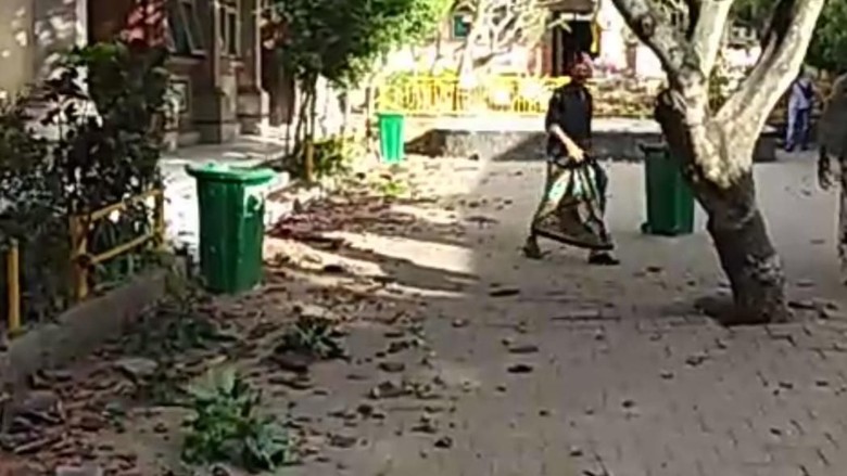 Sekolah hingga Atap Hotel di Nusa Dua Bali Rusak Akibat Gempa M 6 Sekolah hingga Atap Hotel di Nusa Dua Bali Rusak Akibat Gempa M 6