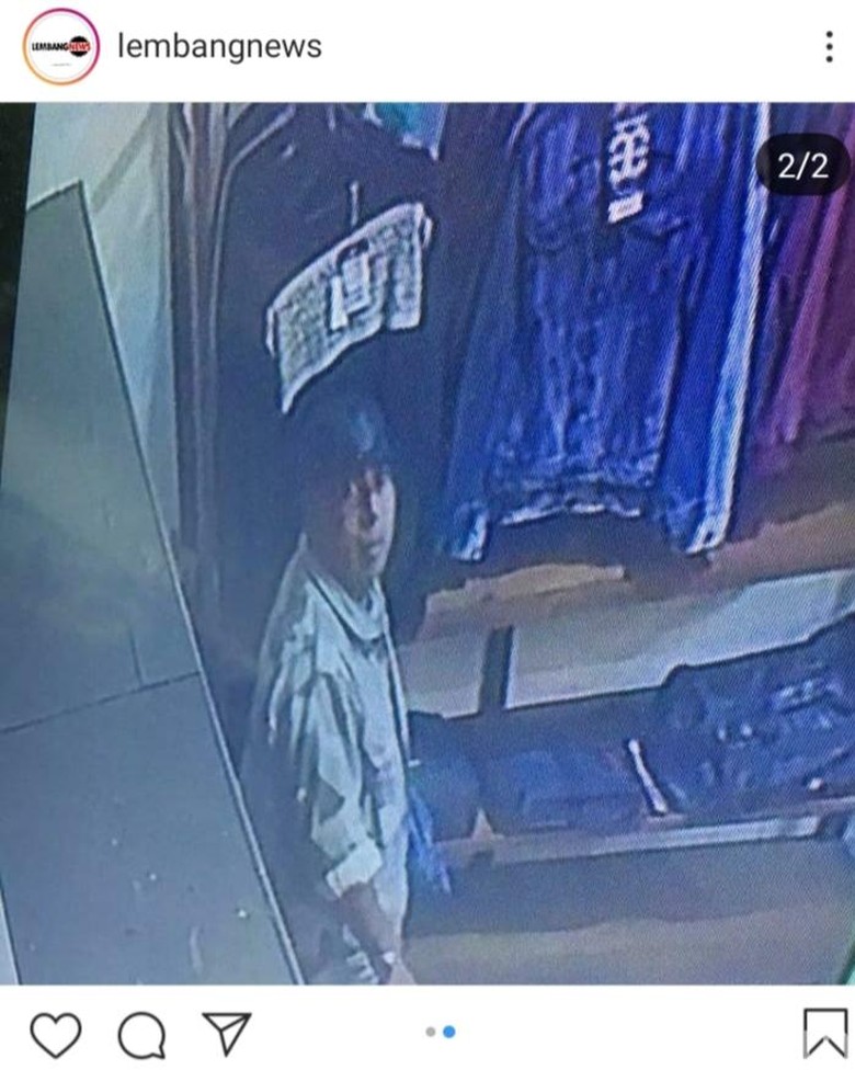 Pria Berbadan Besar Terekam CCTV Mencuri di Toko Jaket Lembang Pria Berbadan Besar Terekam CCTV Mencuri di Toko Jaket Lembang
