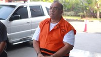 Mantan Asisten Pidana Umum (Aspidum) Agus Winoto menjalani pemeriksaan di gedung KPK, Jakarta, Selasa (16/7/2019).