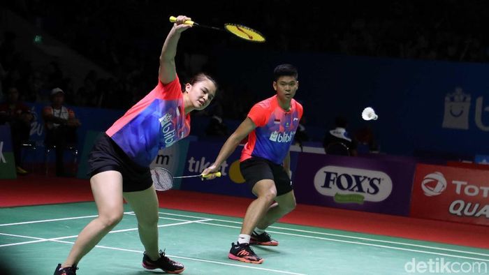 Praveen Jordan/Melati Daeva Oktavianti kurang memperhatikan detail saat menghadapi lawan. (Pradita Utama/detikSport) Praveen Jordan/Melati Daeva Oktavianti kurang memperhatikan detail saat menghadapi lawan. (Pradita Utama/detikSport)