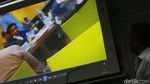 Ini Bukti CCTV Pengawal KPK Terima Uang dari Idrus Marham