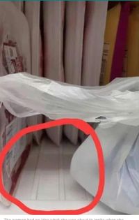 Ternyata Ini Fungsi Garis Putih Bergelombang di Freezer
