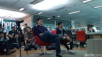 Beberapa waktu lalu, detikcom kedatangan Rizky Faidan, atlet esport muda yang berhasil jadi semifinalis dalam turnamen Pro Evolution Soccer (PES) League World Finals 2019. Foto: Aisyah Kamaliah/detikcom