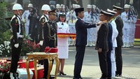 Presiden Joko Widodo (Jokowi) melantik 781 calon perwira TNI-Polri di Istana Merdeka, Jakarta, Selasa (16/7/2019).