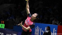 Pertandingan yang berlangsung di Istora Senayan, itu membawa ganda putri Indonesia Greysia Polii/Apriyani Rahayu melaju ke babak kedua Indonesia Open 2019 usai kalahkan Ayako Sakuramoto/Yukiko Takahata dengan skor 21-15, 21-16.