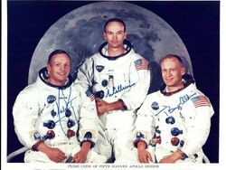 Melihat Penerbangan Pertama Manusia Menuju Bulan