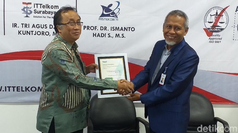 Terapkan Pelayanan Standarisasi Perguruan Tinggi, IT Telkom Raih Dua ISO Terapkan Pelayanan Standarisasi Perguruan Tinggi, IT Telkom Raih Dua ISO