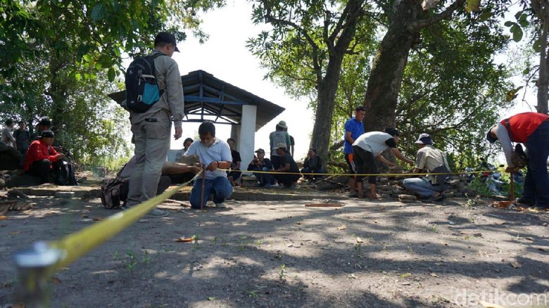 Situs Diduga Peninggalan Kahuripan di Sidoarjo Mulai Diekskavasi Situs Diduga Peninggalan Kahuripan di Sidoarjo Mulai Diekskavasi