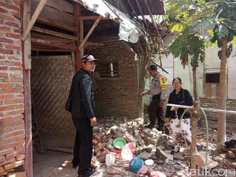 Gempa di Bali, Bupati Anas: Kita Sudah Turunkan Tim Reaksi Cepat dan BPBD Gempa di Bali, Bupati Anas: Kita Sudah Turunkan Tim Reaksi Cepat dan BPBD