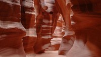 Taman Nasional Grand Canyon ini membuktikan bahwa alam benar-benar arsitek besar. Cahaya matahari menjadi lampu bagi tempat indah ini. 100/Getty Images.