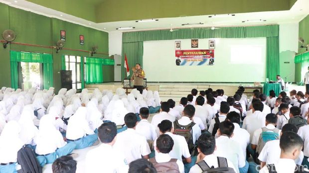 Kapolres Tuban sosialisasi bahaya narkoba/