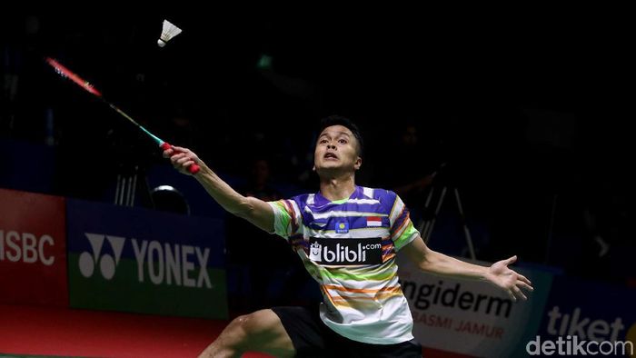 JUDI ONLINE Anthony Sinisuka Ginting melaju ke perempatfinal Japan Open 2019 (Foto: Pradita Utama)