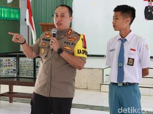 Hari Kedua Sekolah, Polres Tuban Sosialisasi Bahaya Narkoba ke Pelajar