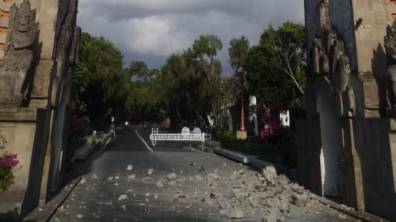 Penjelasan BMKG soal Gempa Bali M 5,8 Penjelasan BMKG soal Gempa Bali M 5,8