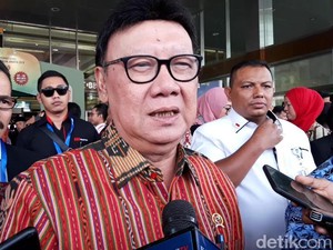 Soal Larangan Eks Koruptor Maju Pilkada, Mendagri Serahkan ke KPU