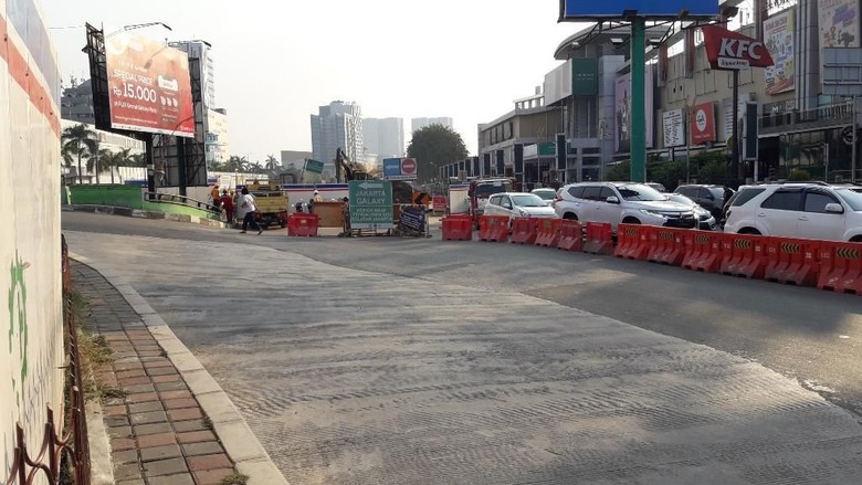 Simpang BCP Arah Jakarta Akan Ditutup, Dishub Bekasi Siapkan Rekayasa Lalin Simpang BCP Arah Jakarta Akan Ditutup, Dishub Bekasi Siapkan Rekayasa Lalin