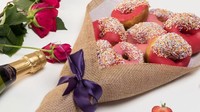 Kalau donat yang satu ini pas banget jadi hadiah buat si dia yang hobi makan. Sebuket bunga sudah terlalu biasa jadi coba beri hadiah sebuket donat. Dijamin kenyang. Foto: istimewa