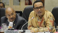 Sedikitnya ada 400 pekerja outsourching Jakarta International Container Terminal (JICT) dan 42 pelaut PT Jasa Armada Indonesia (JAI) yang dipecat lantaran alasan pergantian vendor saat kisruh belakangan ini. Foto: dok. JICT