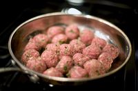 Resep Spaghetti Bola-bola Daging Enak Buat Bekal Sekolah