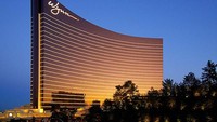 Wynn Resort, Las Vegas, Amerika Serikat, (dibangun Tahun 2005 – $2,7 Miliar atau Sekitar Rp 37,8 Triliun). Lagi-lagi yang berlokasi di Las Vegas, Amerika Serikat, Wynn Resort merupakan lokasi hunian yang sangat mewah dan sering menjadi tempat persinggahan orang-orang terkenal dan berduit. Pembangunan bangunan ini merogoh gocek hampir $2,7 Miliar atau Sekitar Rp 35,4 Triliun). Istimewa/thedailyrecords.com.