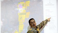 Perseteruan itu diawali masalah lahan pembangunan Politeknik Badan Pengembangan Sumber Daya Manusia (BPSDM) Hukum dan HAM di Kota Tangerang.