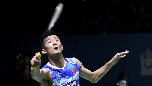 Chen Long kalahkan Tommy Sugiarto dalam permainan tiga gim.