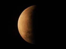 Gerhana Bulan 17-18 September dan Dampaknya pada Kesehatan