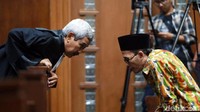 Mantan Kepala Kantor Kementerian Agama (Kemenag) Kabupaten Gresik itu diyakini jaksa terbukti menyuap mantan Ketua Umum PPP Romahurmuziy alias Rommy.