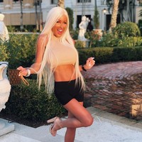 Barbie yang cantik. Menikahlah denganku, komentar netizen. Saya ingin menikahi Anda. Apa jawaban Anda?, tambah lainnya. Foto: Instagram