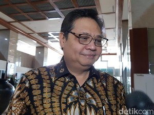Airlangga Sebut Aturan Pajak Mobil Listrik Sudah Beres
