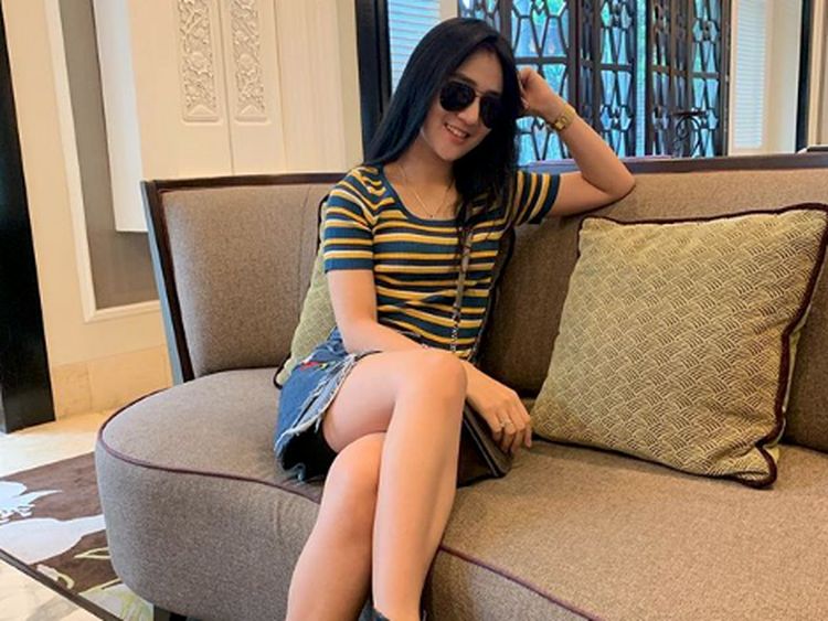 Diajak Liburan ke Bali oleh Hotman Paris, Siapa Bella Nova?