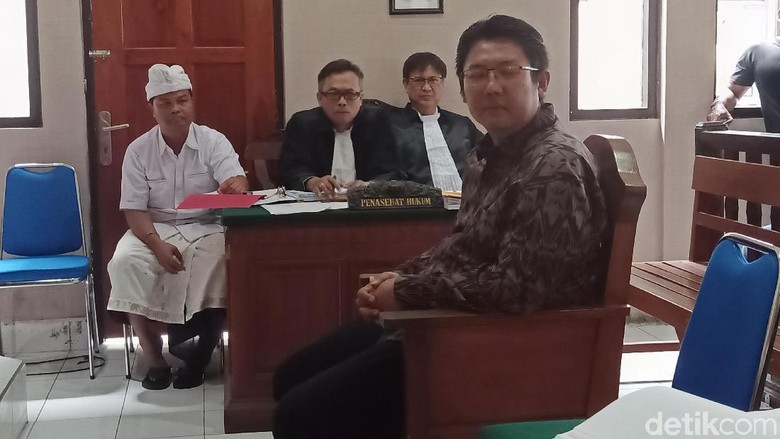 Putra Kandung Bantah Eks Bos Kadin Bali Anak Angkat Mangku Pastika Putra Kandung Bantah Eks Bos Kadin Bali Anak Angkat Mangku Pastika
