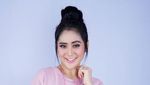 Diajak Liburan ke Bali oleh Hotman Paris, Siapa Bella Nova?
