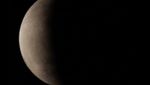 Potret Gerhana Bulan dari Langit Padang hingga Bekasi