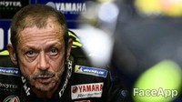 Valentino Rossi di usia 50 tahun, sepuluh tahun dari saat ini. Terlihat wajah rider Italia itu terlihat tambah menua. Mungkinkah di usia 50 tahun nanti, The Doctor sudah berstatus juara dunia 10 kali?. (Foto: Istimewa)