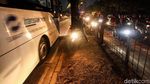 Edan! Pemotor Lawan Arus di Jalur TransJ