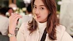 Yuk! Intip Anya Geraldine Saat Ngopi hingga Makan di Warteg