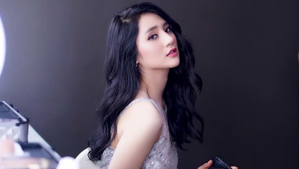 Bella Nova, Lucinta Luna, Karenina Sunny, Unknown T hingga Ayu Ting Ting