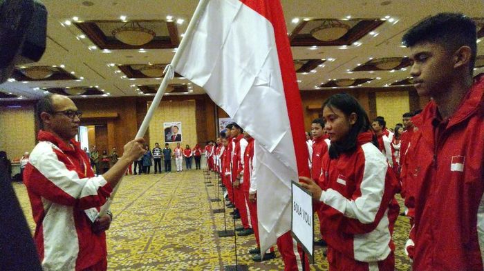 Atlet Indonesia di ASEAN School Games dilindungi BPJS Ketenagakerjaan tanpa limit. (Foto: Angling Adhitya Purbaya) Atlet Indonesia di ASEAN School Games dilindungi BPJS Ketenagakerjaan tanpa limit. (Foto: Angling Adhitya Purbaya)