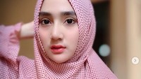 Penampilan Bella dengan hijab yang menuai pujian dari para netizen. Dok. Instagram/bellanova96