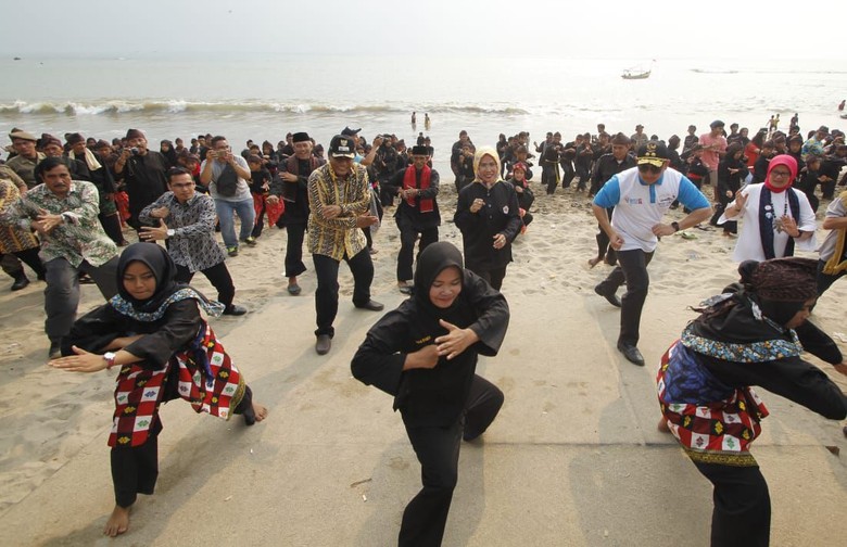 200 Pesilat Akan Unjuk Gigi di Anyer Krakatau Culture Festival 200 Pesilat Akan Unjuk Gigi di Anyer Krakatau Culture Festival