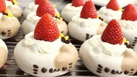 Di Jepang, donat hias seperti ini sudah menjadi tren di beberapa toko kue. Bahkan donat juga kerap dipadukan dengan buah segar. Foto: istimewa